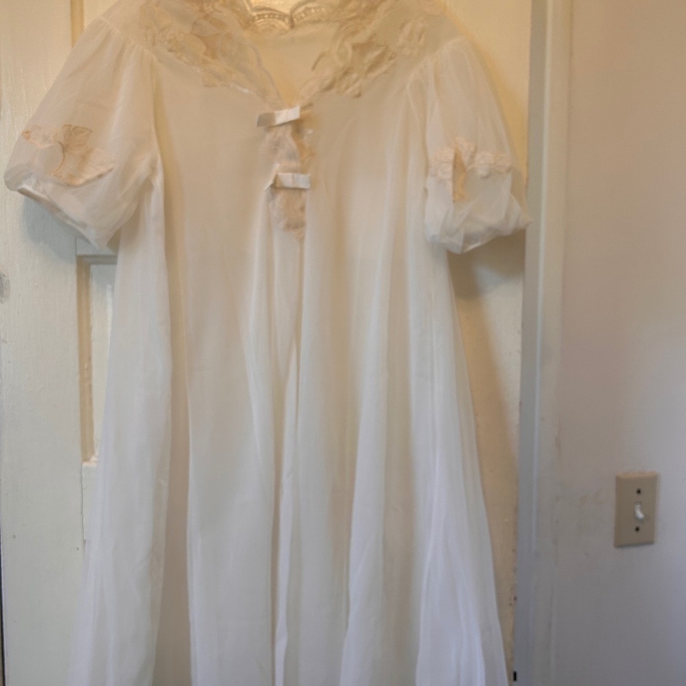 Vintage Kayser 100% Nylon Chiffon Ivory Double Layer Negligee Robe Lace Sz S